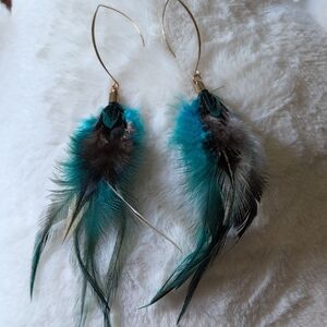 🌿 Feather Fashion Earrings
